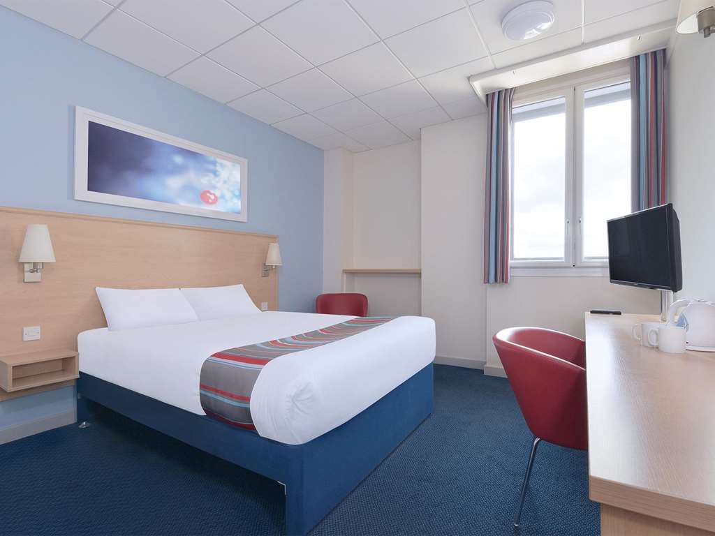 Travelodge Bristol Central Anchor Road Habitación foto